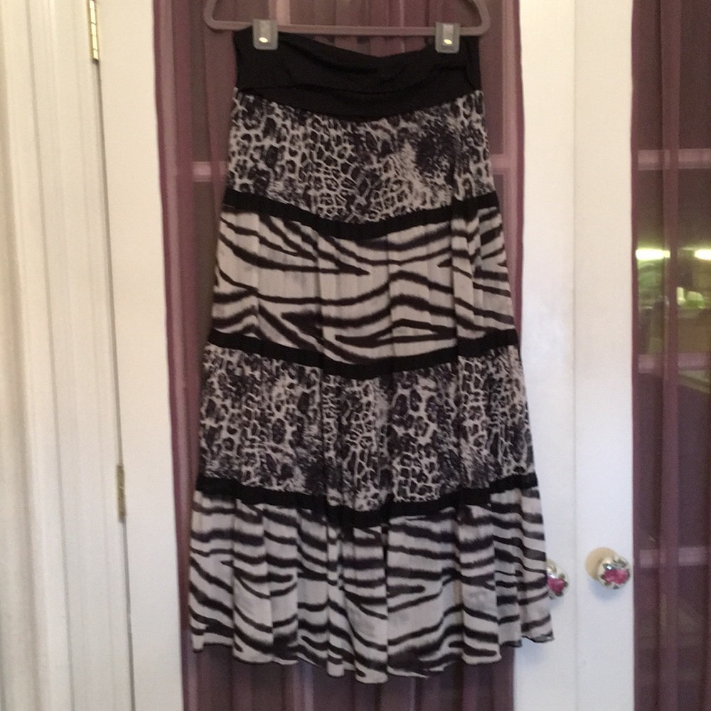Chicos Long Maxi Skirt lined